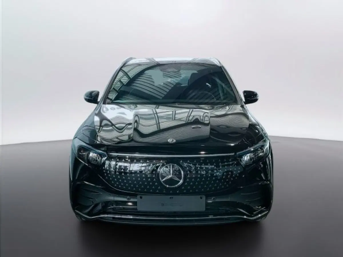 Mercedes-Benz EQA nuova a Teramo (2)