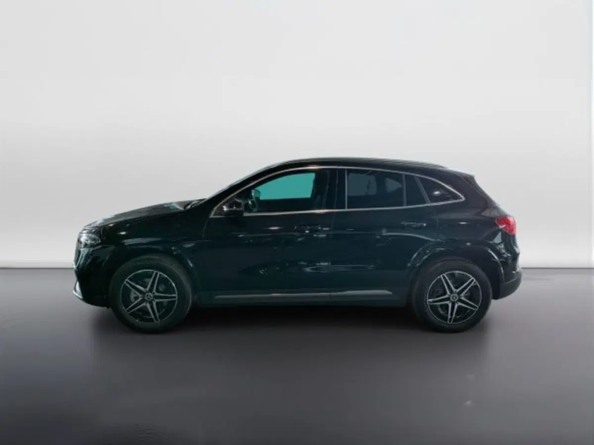 Mercedes-Benz EQA nuova a Teramo (5)