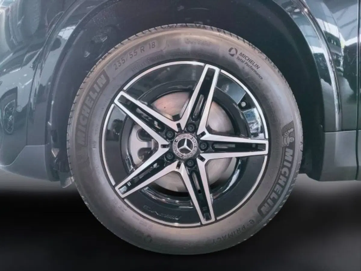 Mercedes-Benz EQA nuova a Teramo (6)