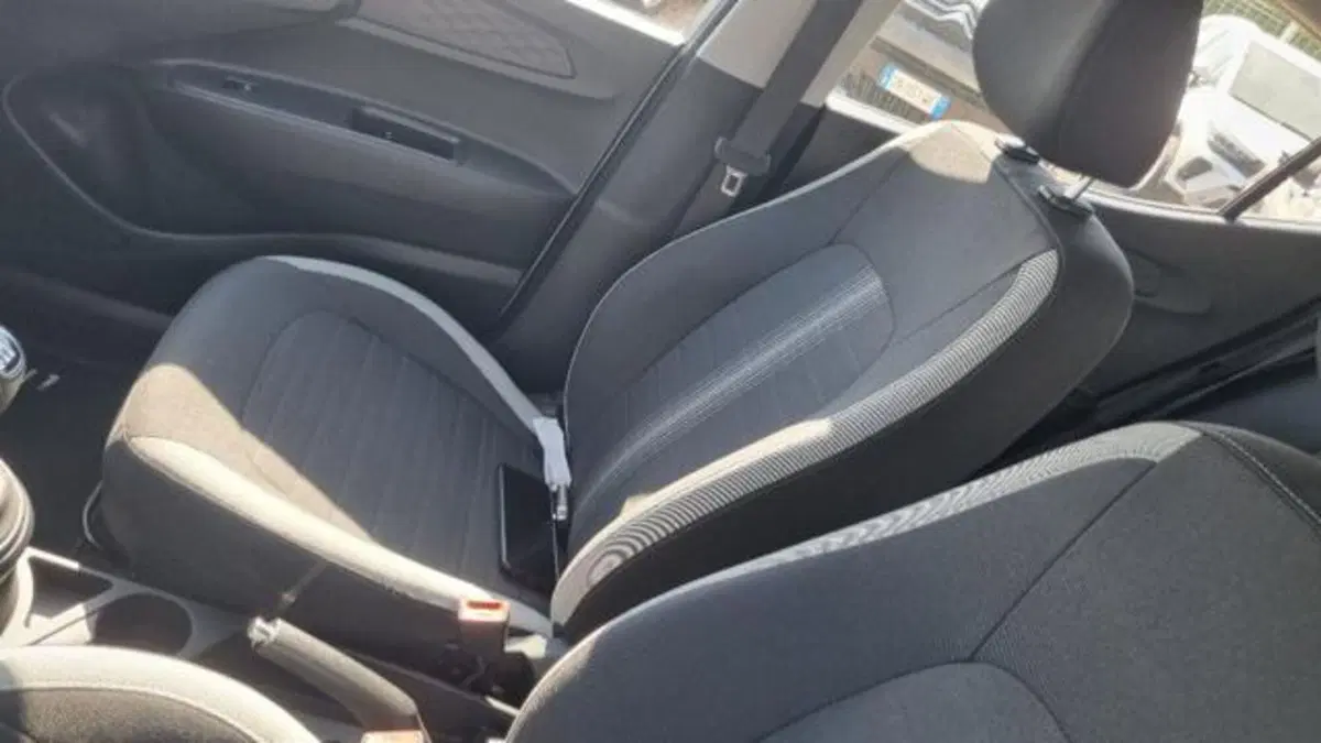 Hyundai i10 usata a Savona (16)