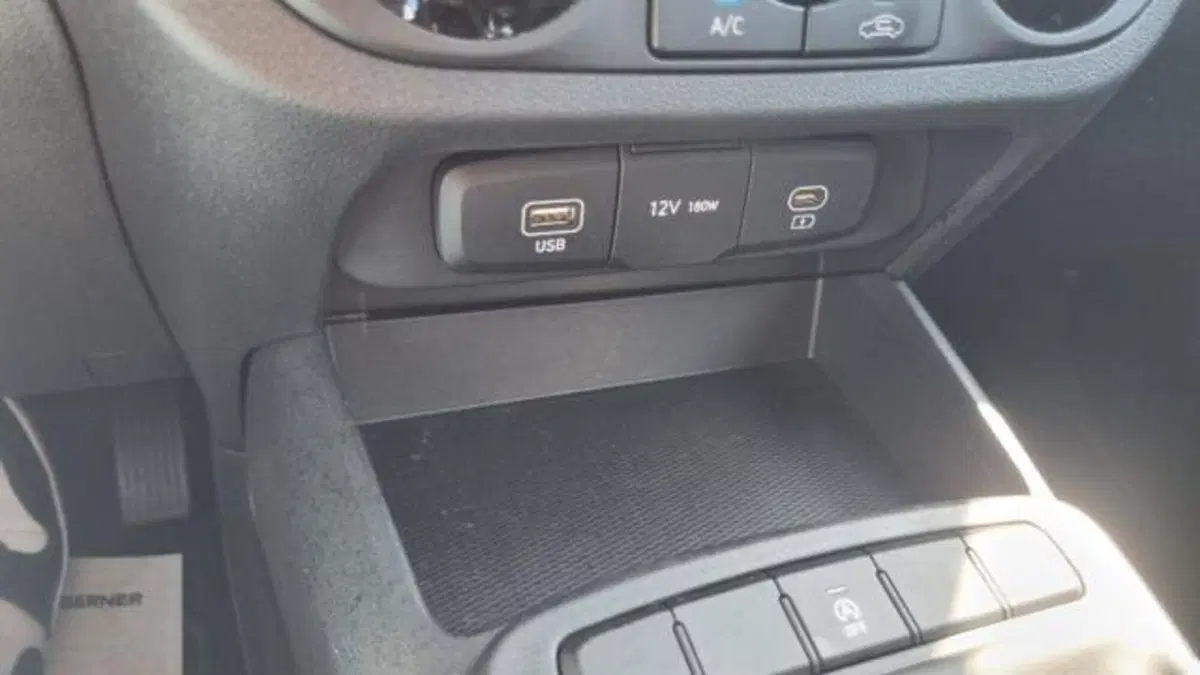 Hyundai i10 usata a Savona (9)