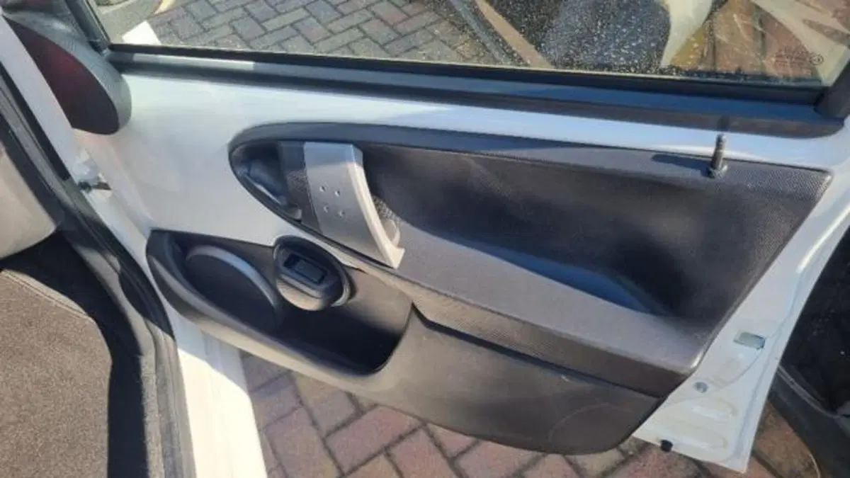 Toyota Aygo usata a Savona (10)