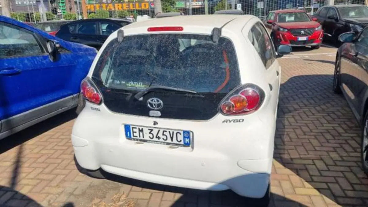 Toyota Aygo usata a Savona (11)