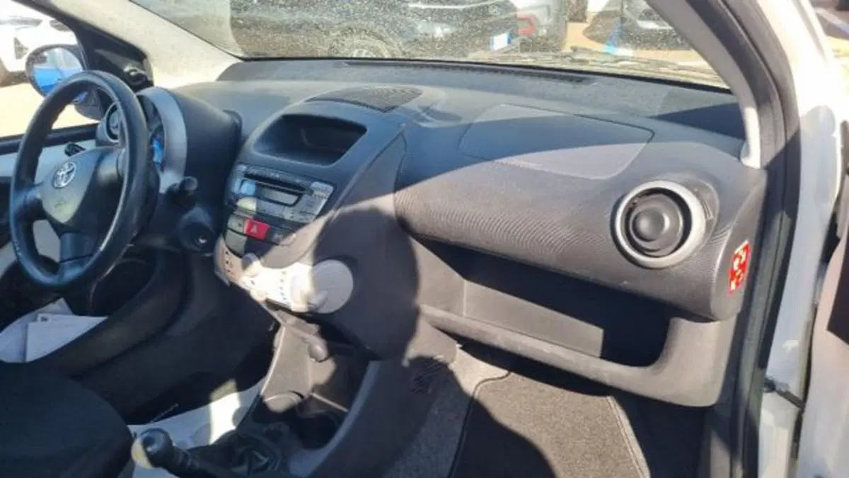 Toyota Aygo usata a Savona (6)