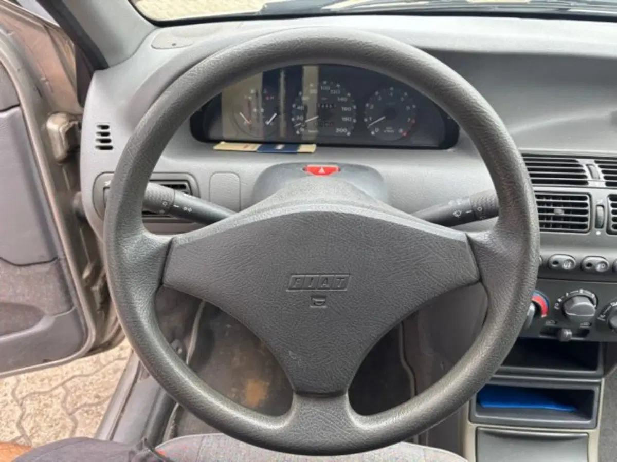 Fiat Punto usata a Cuneo (11)