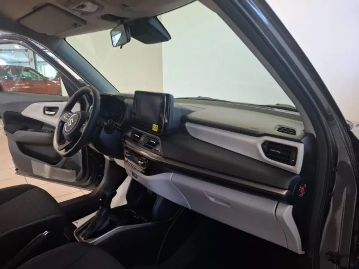Suzuki Swift nuova a Reggio Emilia (16)