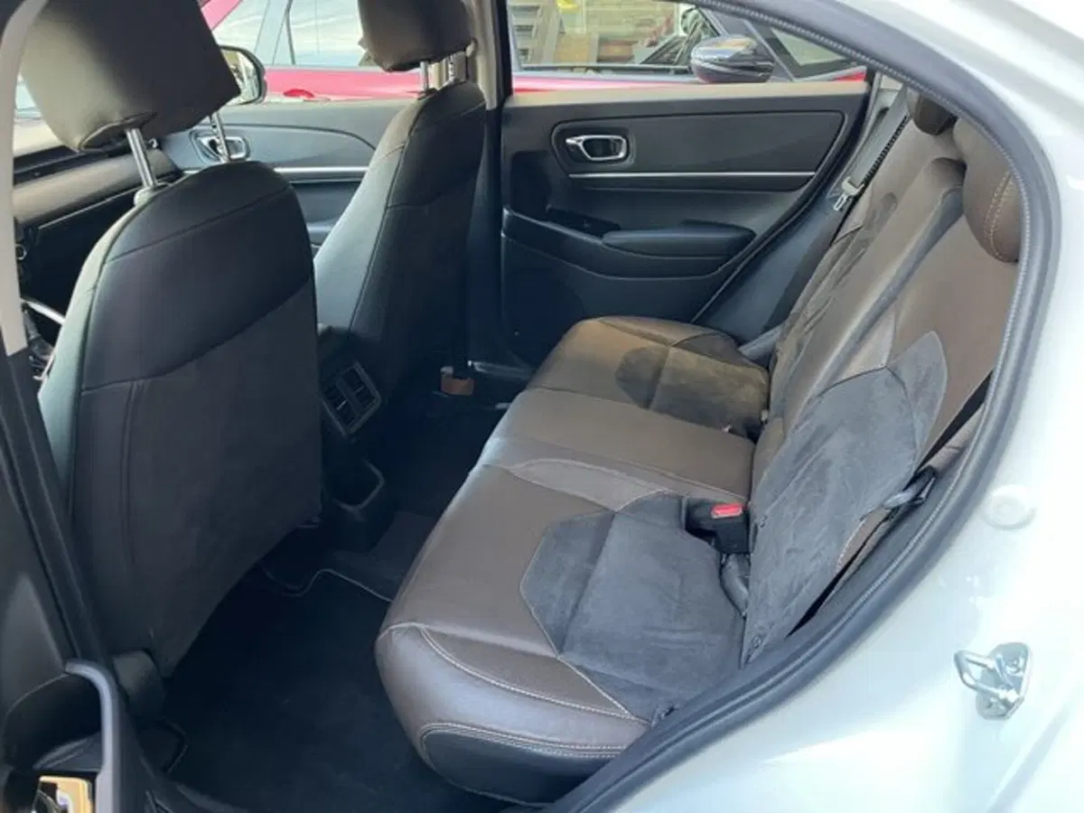 Honda HR-V usata a Prato (5)