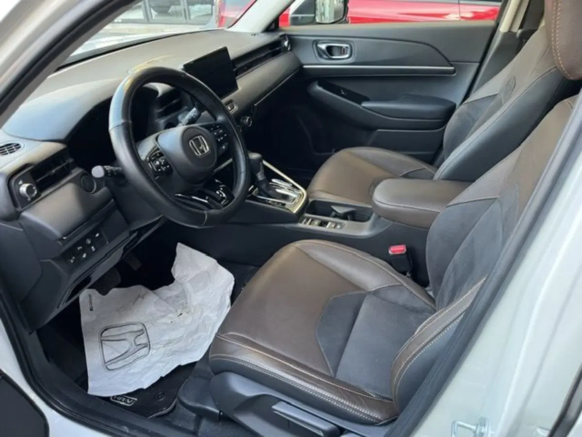 Honda HR-V usata a Prato (6)