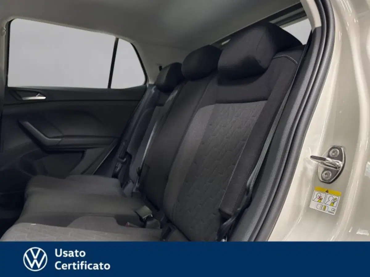 Volkswagen T-Cross nuova a Vicenza (12)