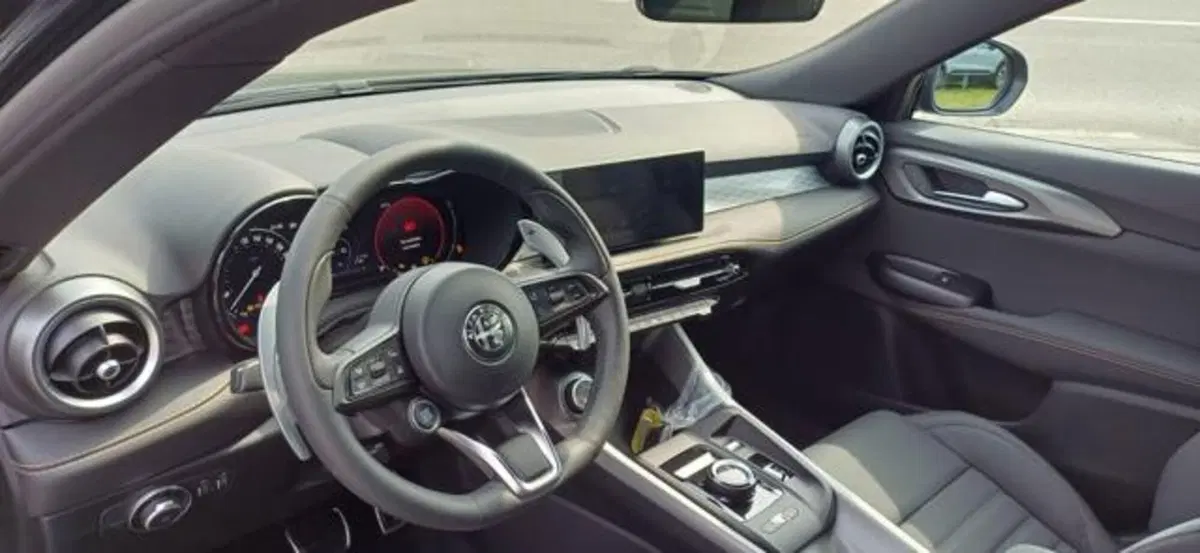 Alfa Romeo Tonale nuova a Padova (11)