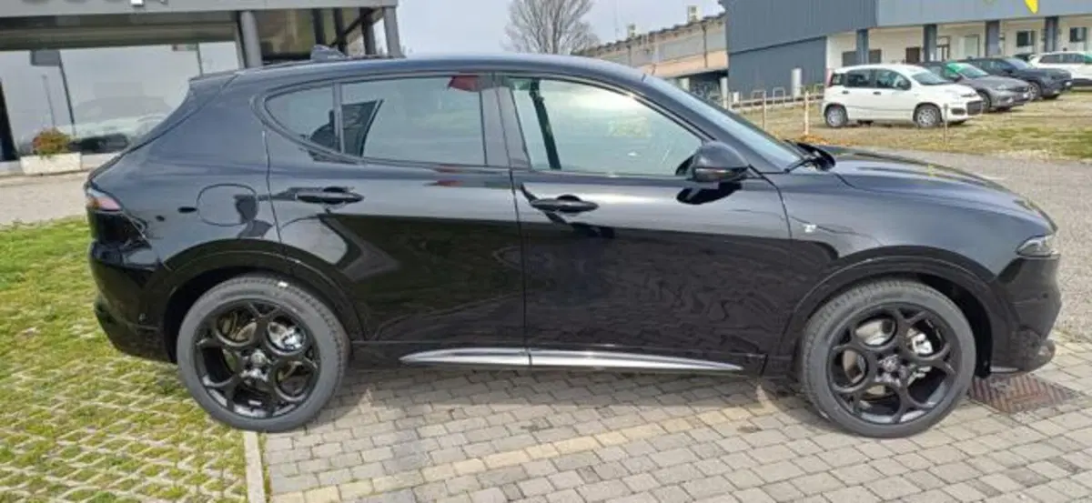 Alfa Romeo Tonale nuova a Padova (6)