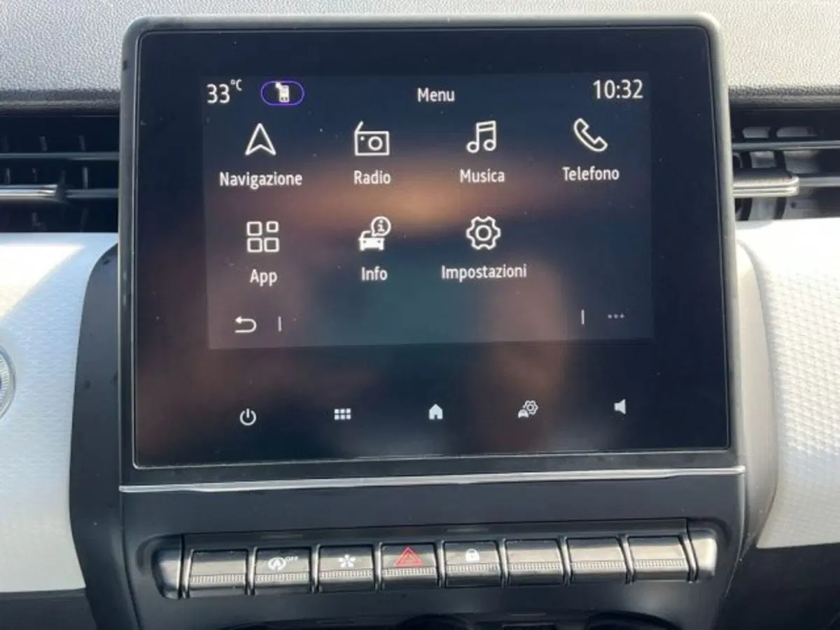 Renault Clio usata a Taranto (15)