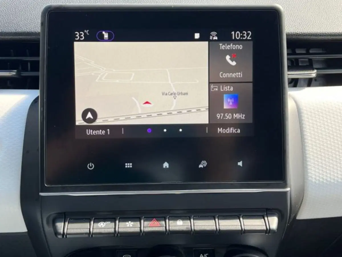 Renault Clio usata a Taranto (16)