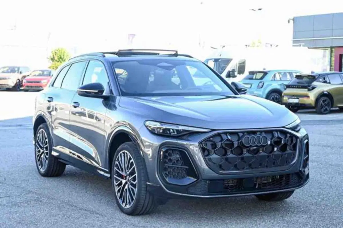 Audi Q5 nuova a Torino (2)
