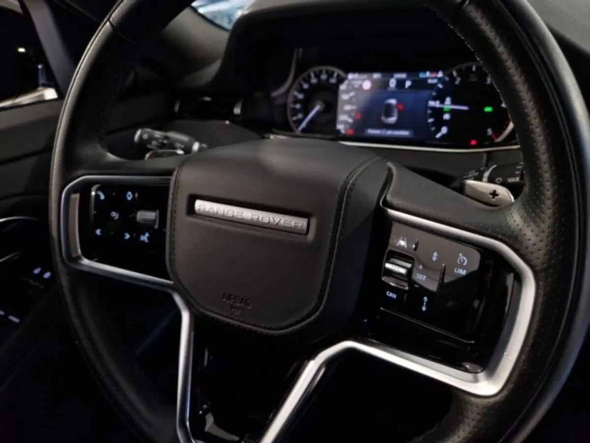 Land Rover Range Rover Evoque usata a Livorno (17)
