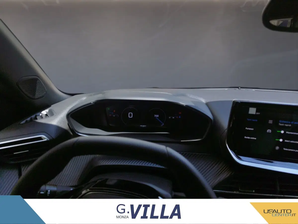Peugeot 2008 nuova a Monza e Brianza (12)