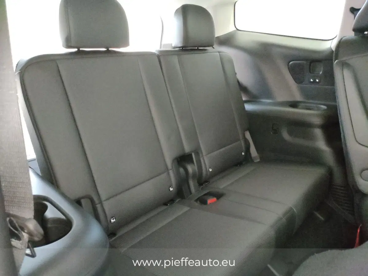 Hyundai Ioniq 9 nuova a L'Aquila (14)