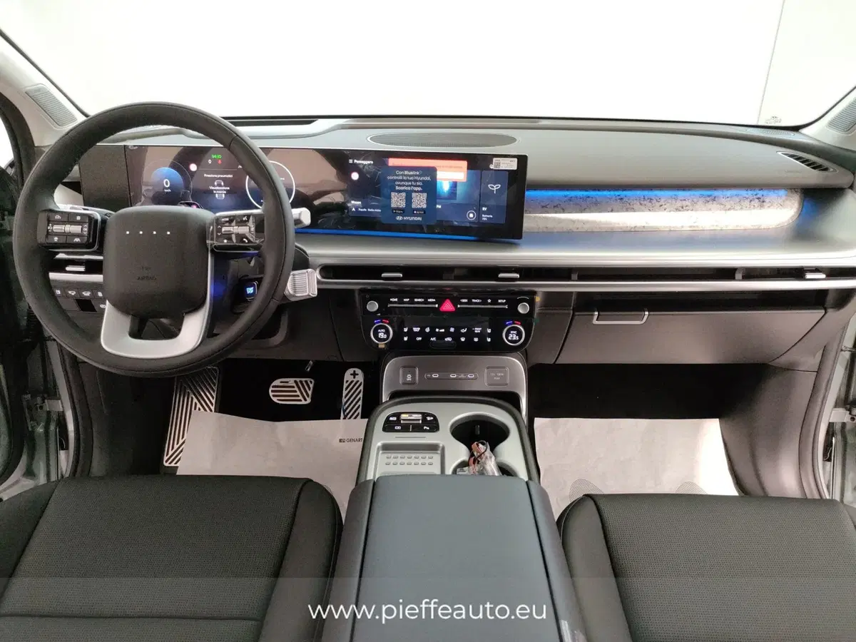 Hyundai Ioniq 9 nuova a L'Aquila (17)