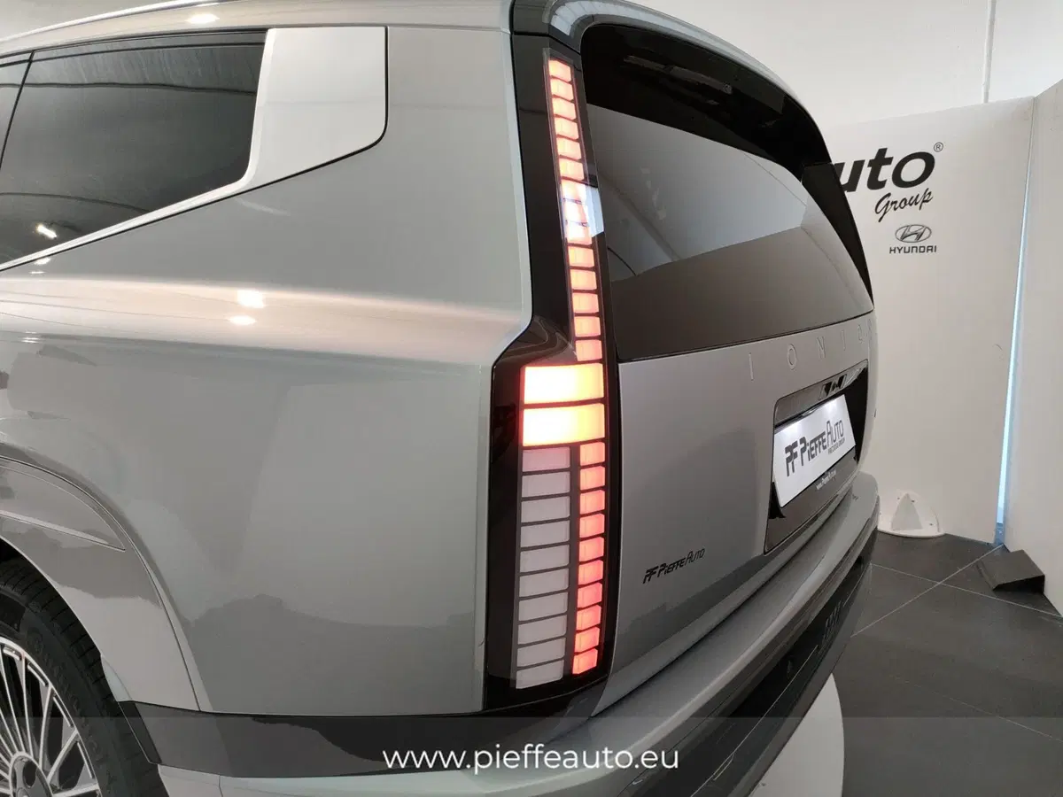 Hyundai Ioniq 9 nuova a L'Aquila (8)