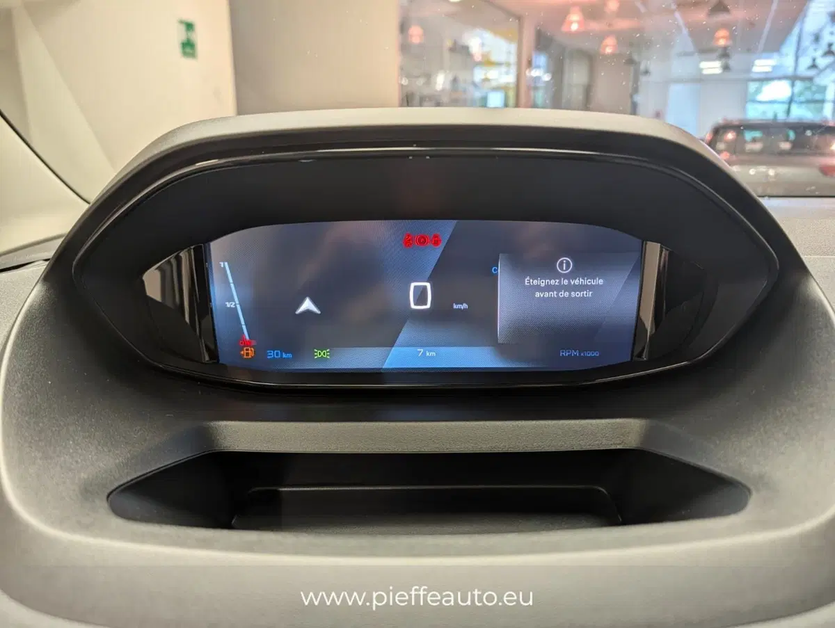 Peugeot Rifter nuova a Teramo (20)
