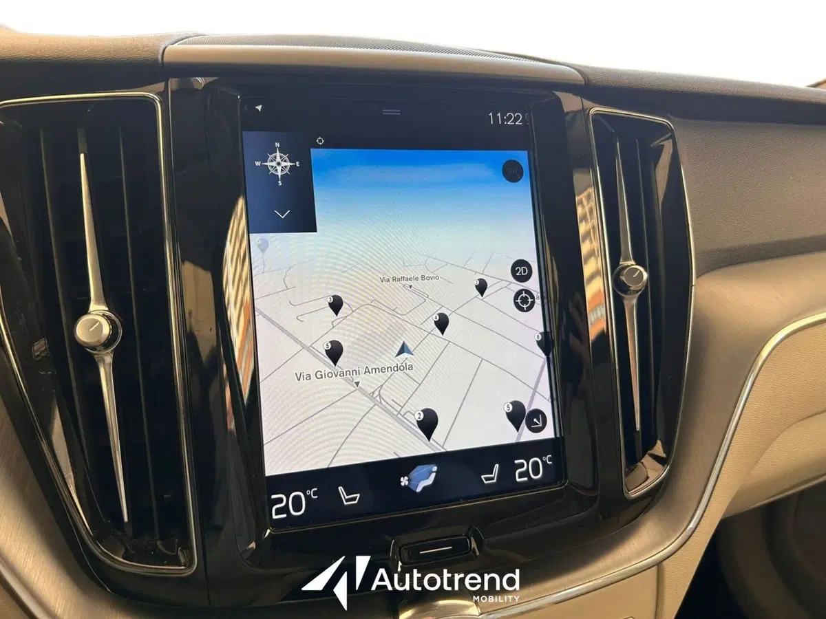 Volvo XC60 usata a Bari (12)