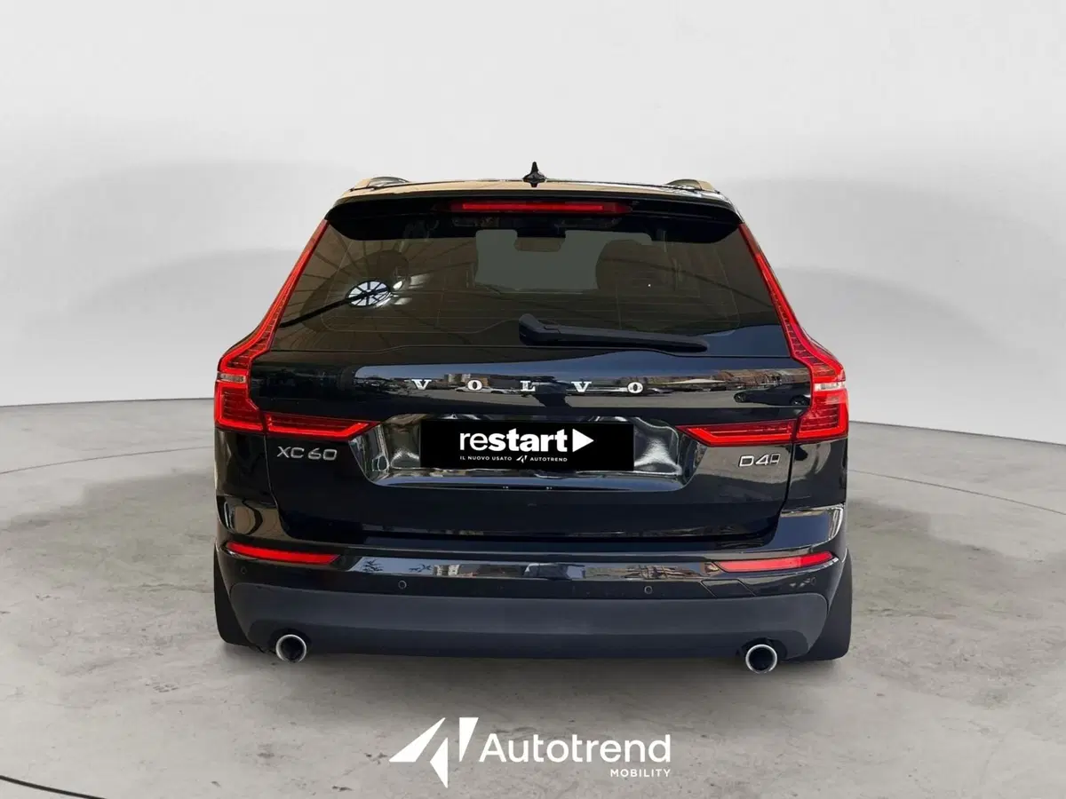 Volvo XC60 usata a Bari (4)