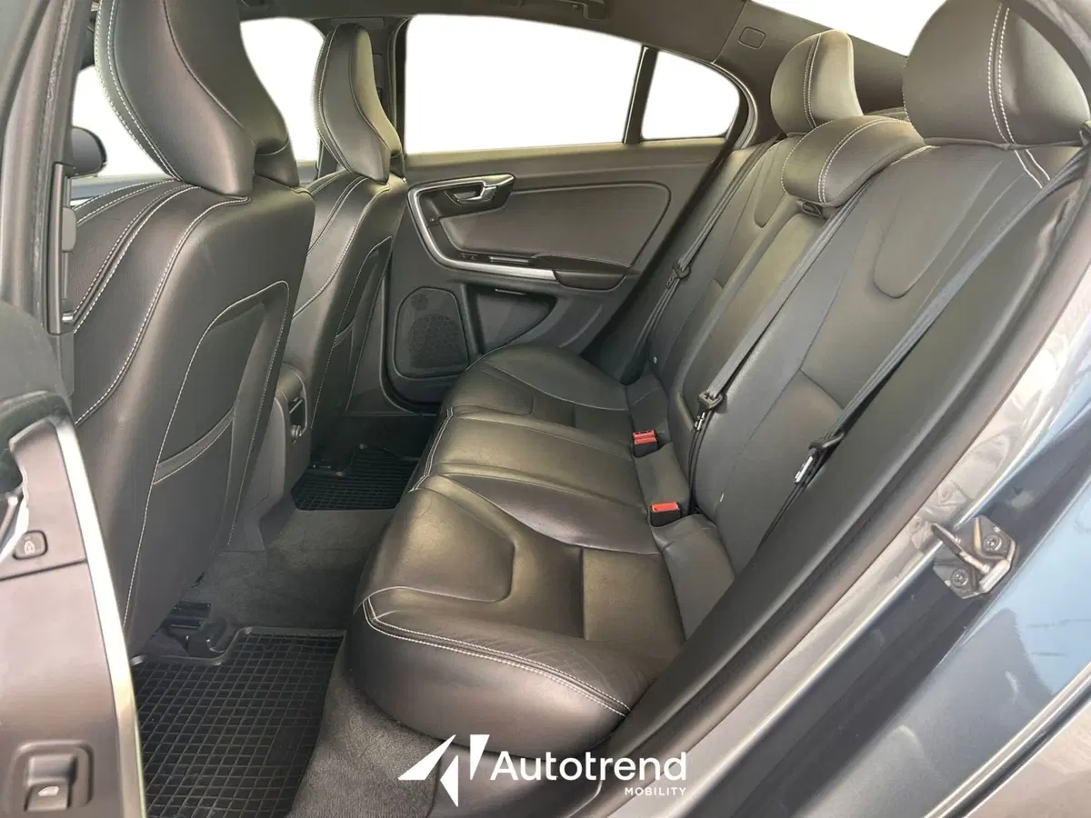 Volvo S60 usata a Bari (16)