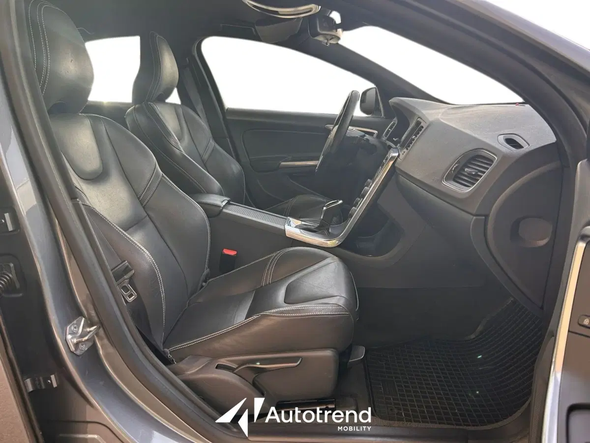 Volvo S60 usata a Bari (7)