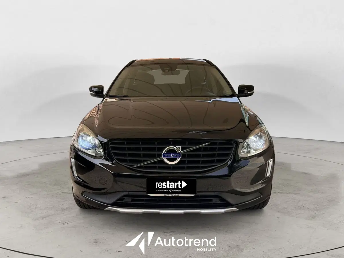Volvo XC60 usata a Bari (3)