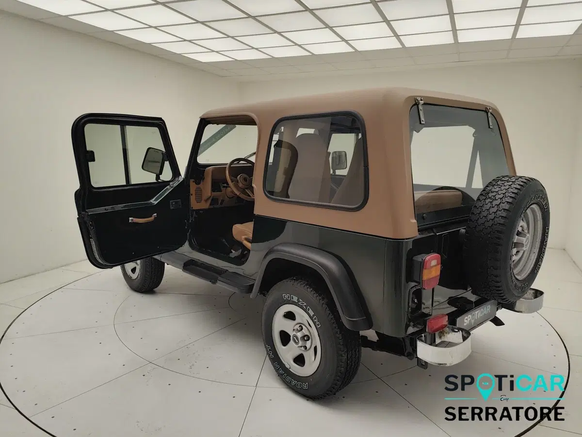 Jeep Wrangler usata a Como (7)