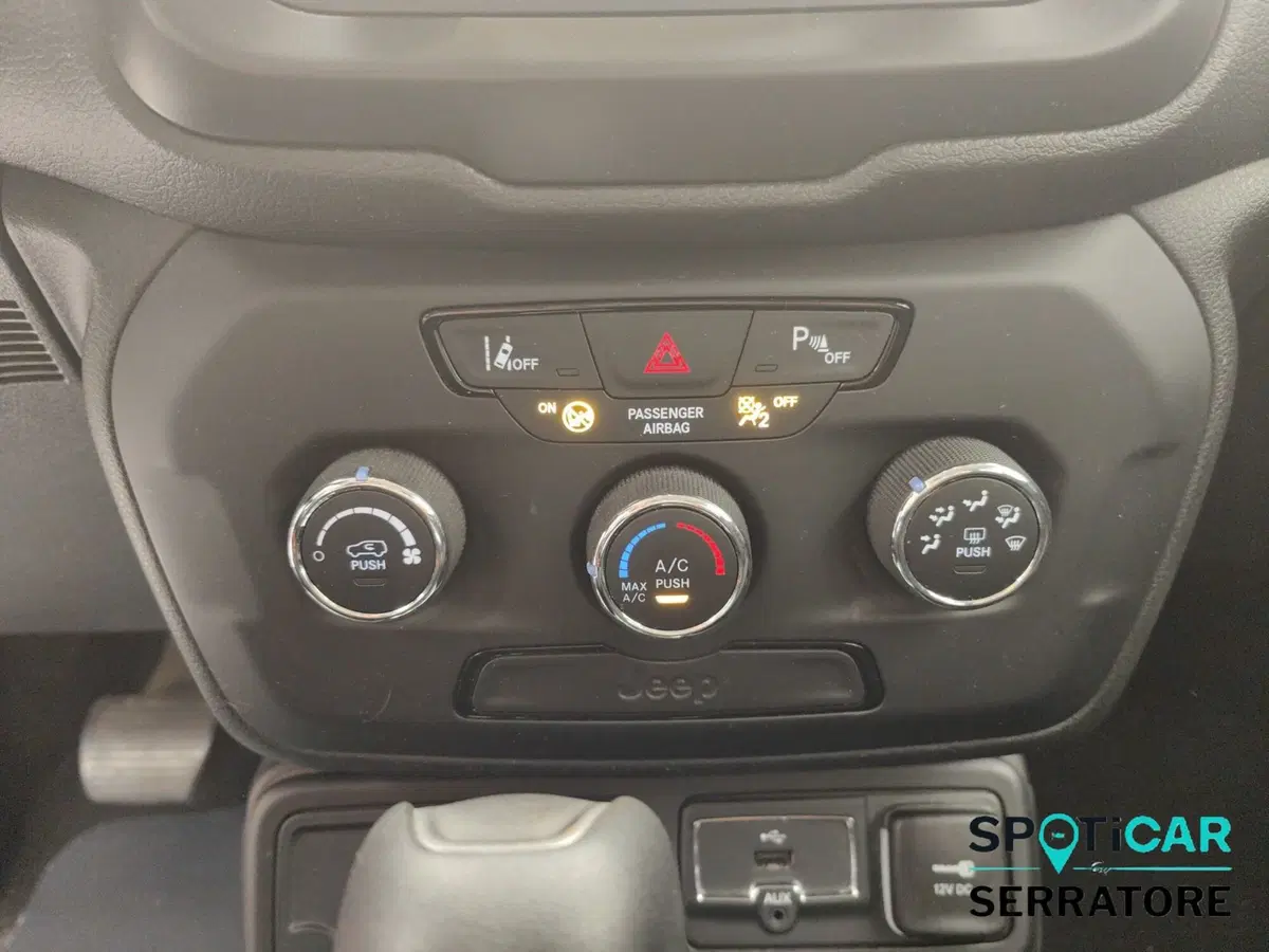 Jeep Renegade usata a Como (16)