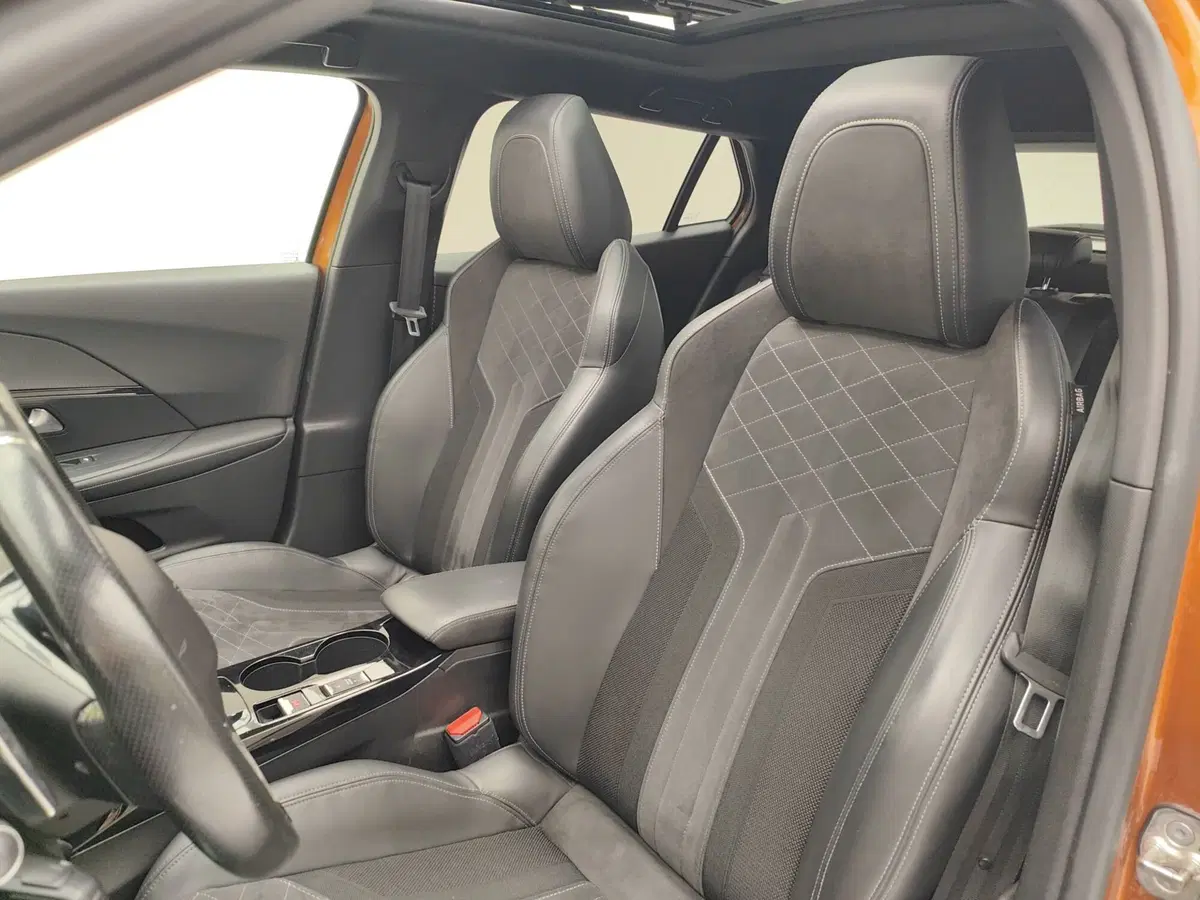 Peugeot 2008 usata a Como (12)