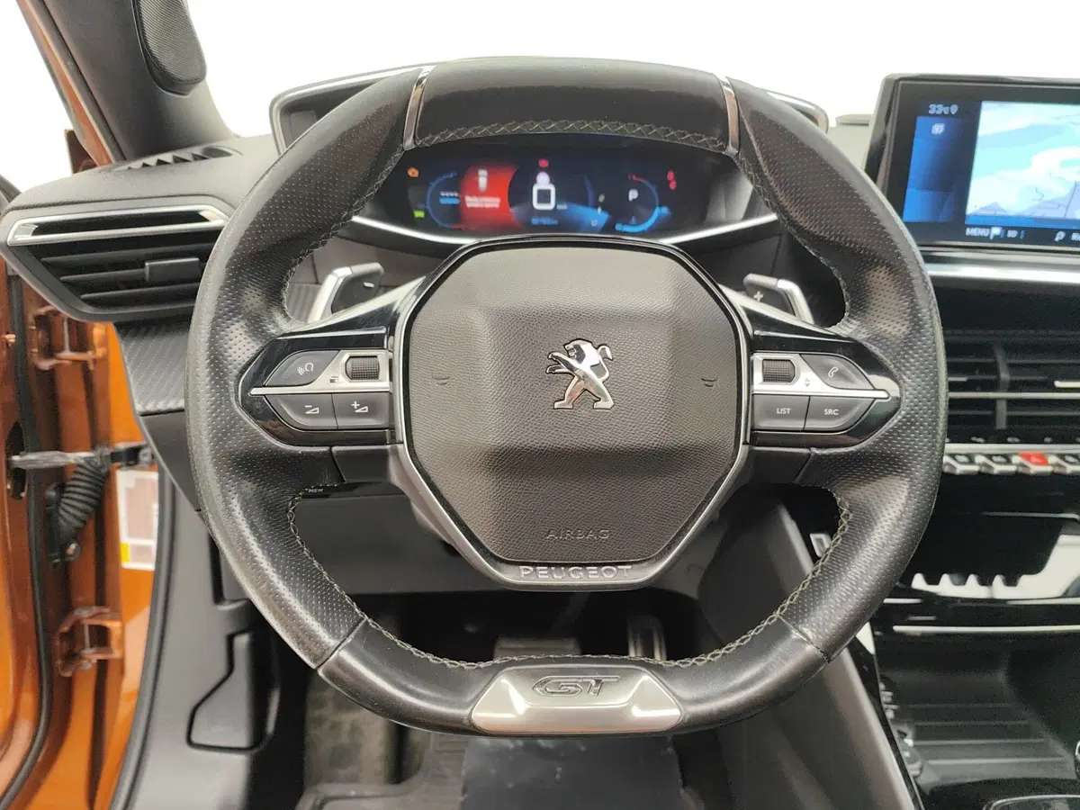 Peugeot 2008 usata a Como (17)