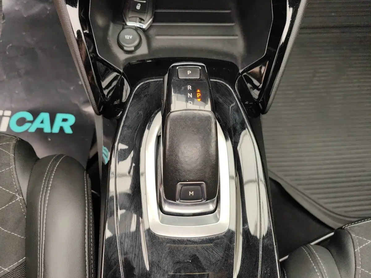 Peugeot 2008 usata a Como (19)