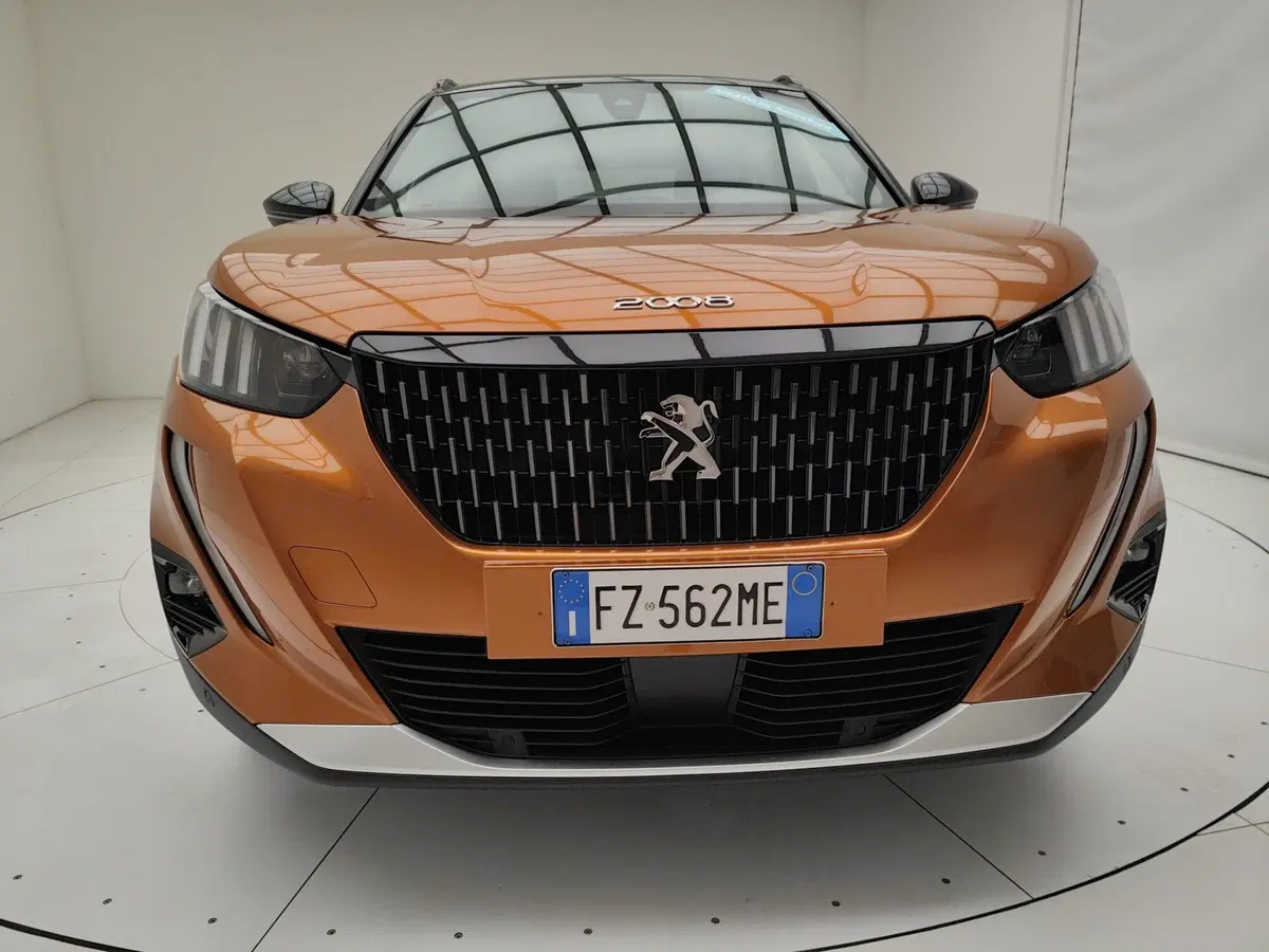 Peugeot 2008 usata a Como (2)