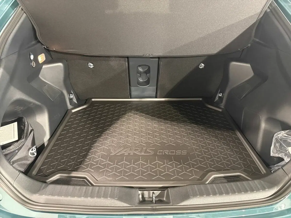 Toyota Yaris Cross usata a Sondrio (11)