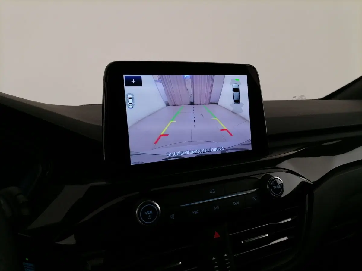 Ford Kuga usata a Roma (17)