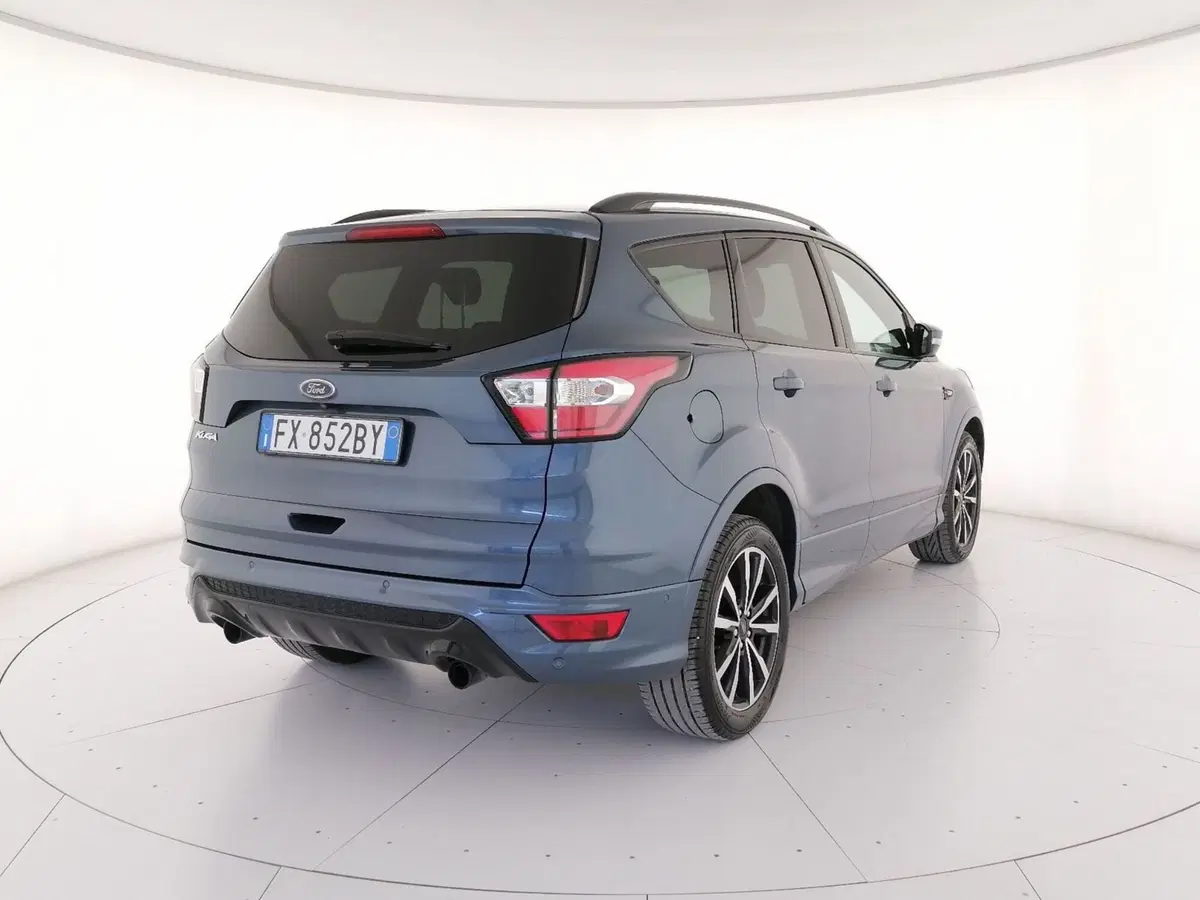 Ford Kuga usata a Roma (2)