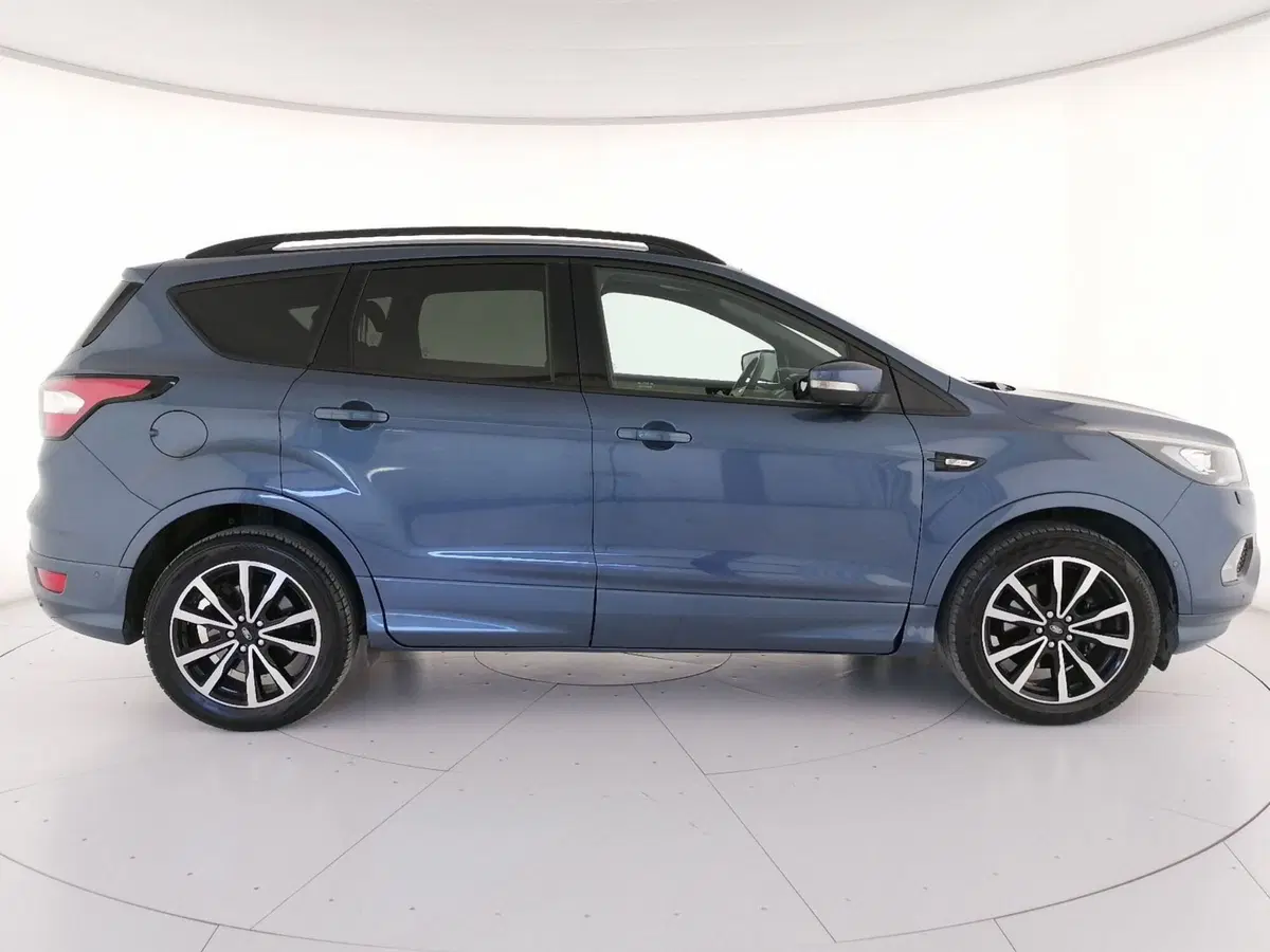 Ford Kuga usata a Roma (3)
