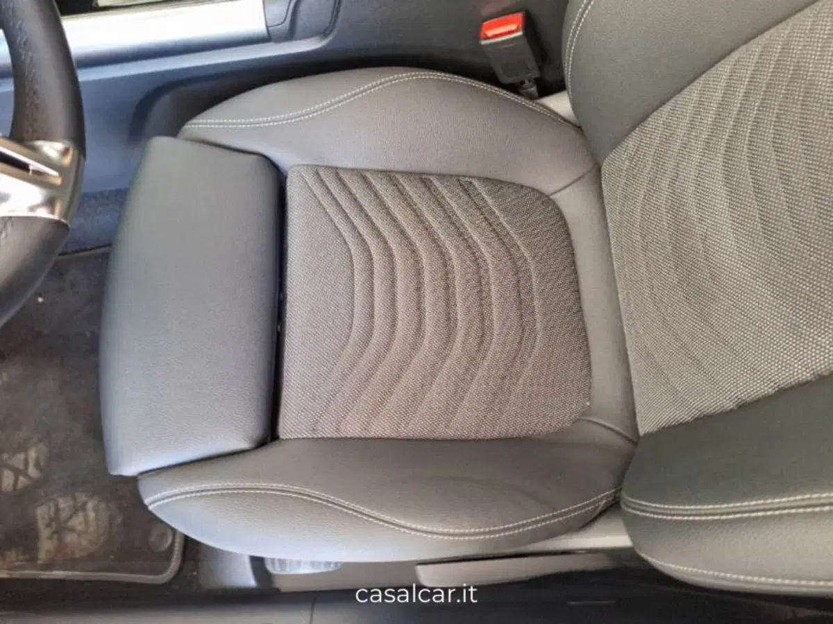 Mercedes-Benz GLA SUV usata a Salerno (11)