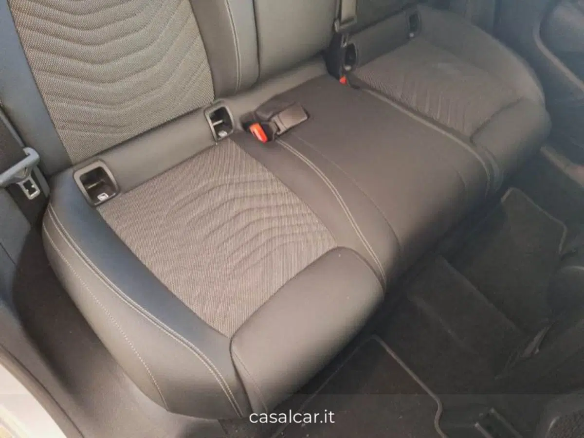 Mercedes-Benz GLA SUV usata a Salerno (14)