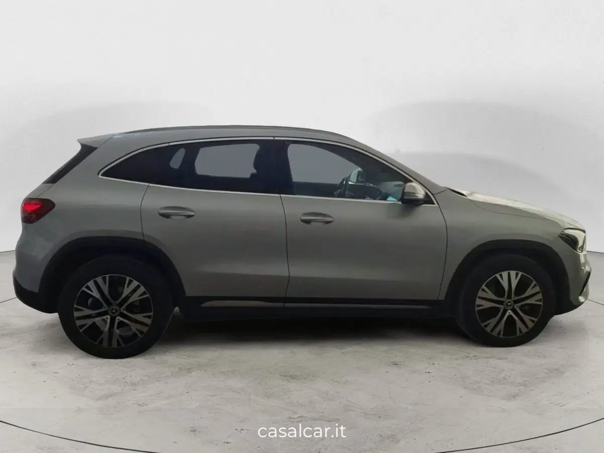 Mercedes-Benz GLA SUV usata a Salerno (5)
