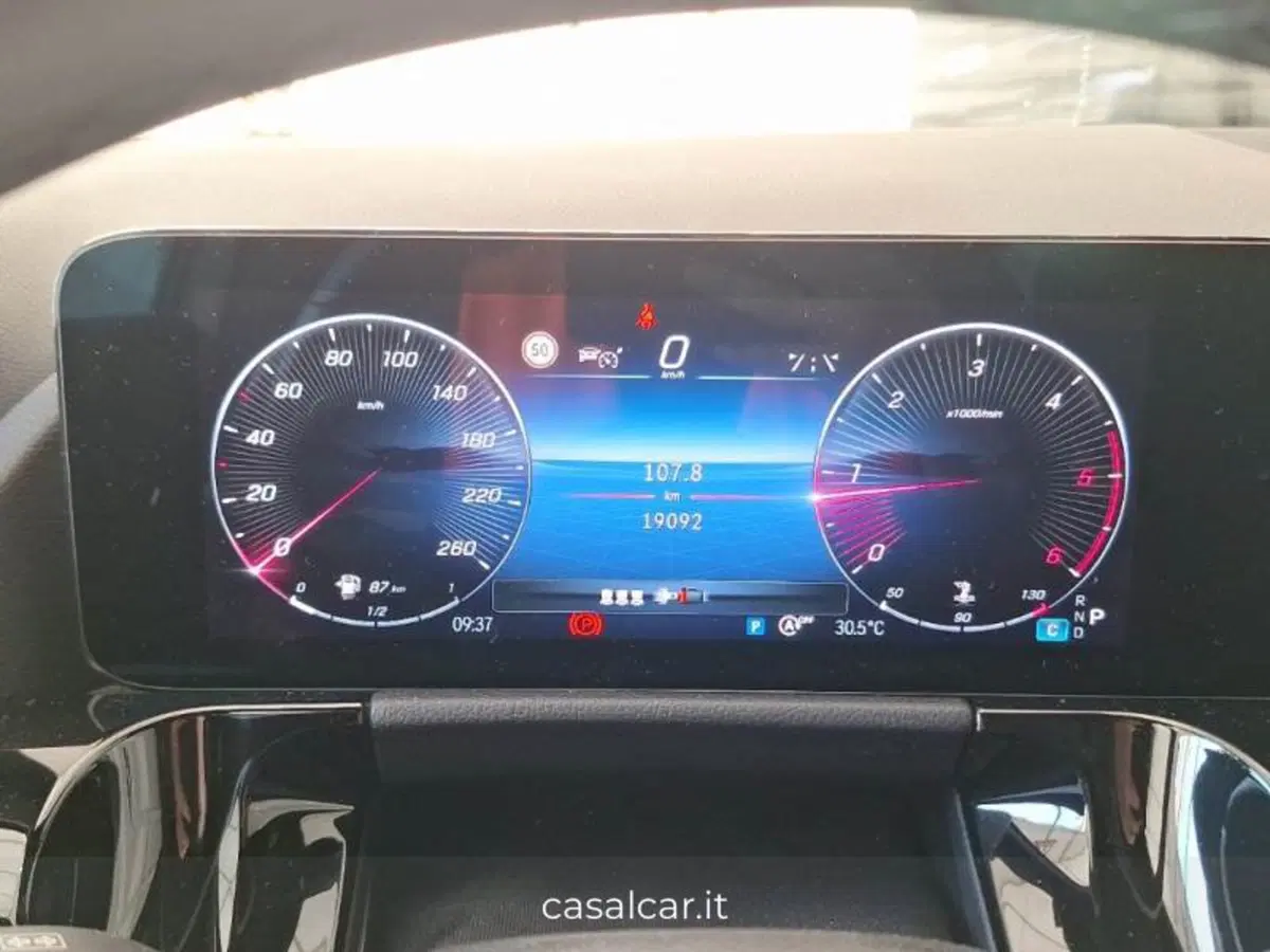 Mercedes-Benz GLA SUV usata a Salerno (8)