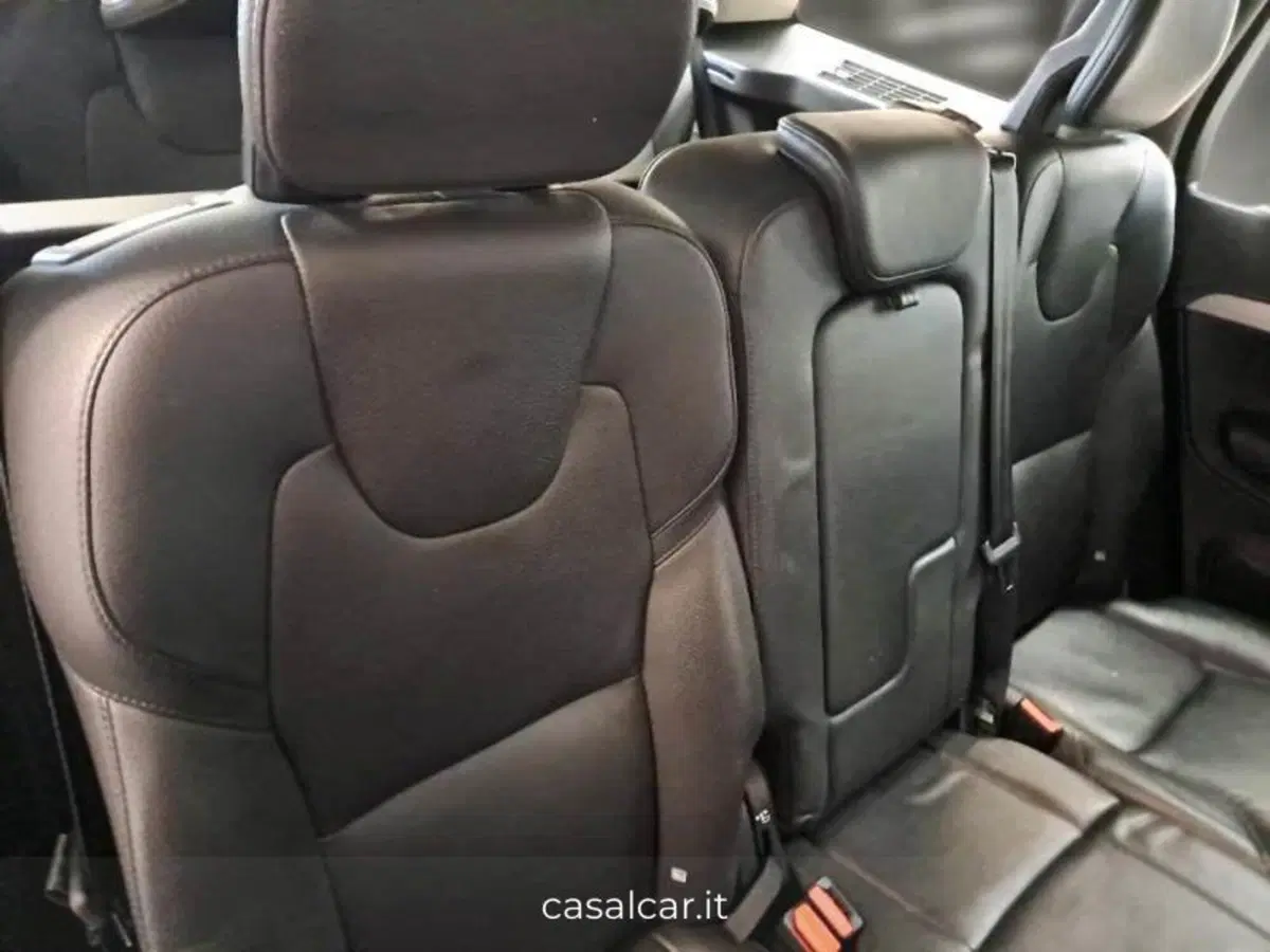 Volvo XC90 usata a Salerno (13)