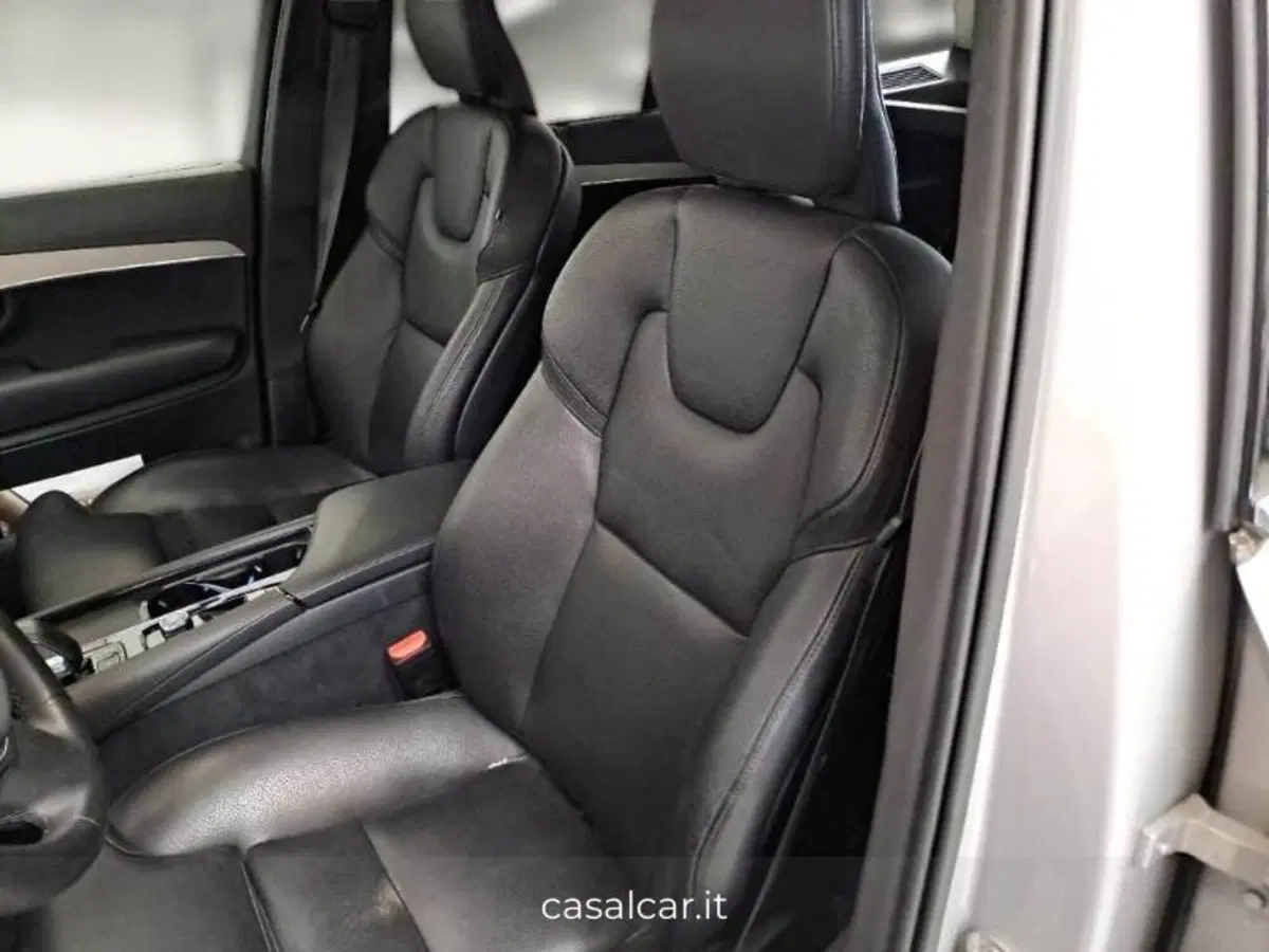 Volvo XC90 usata a Salerno (9)