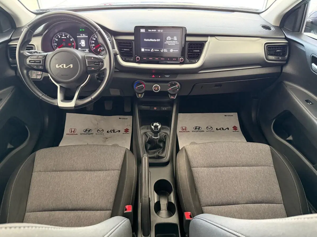 Kia Stonic usata a Napoli (10)