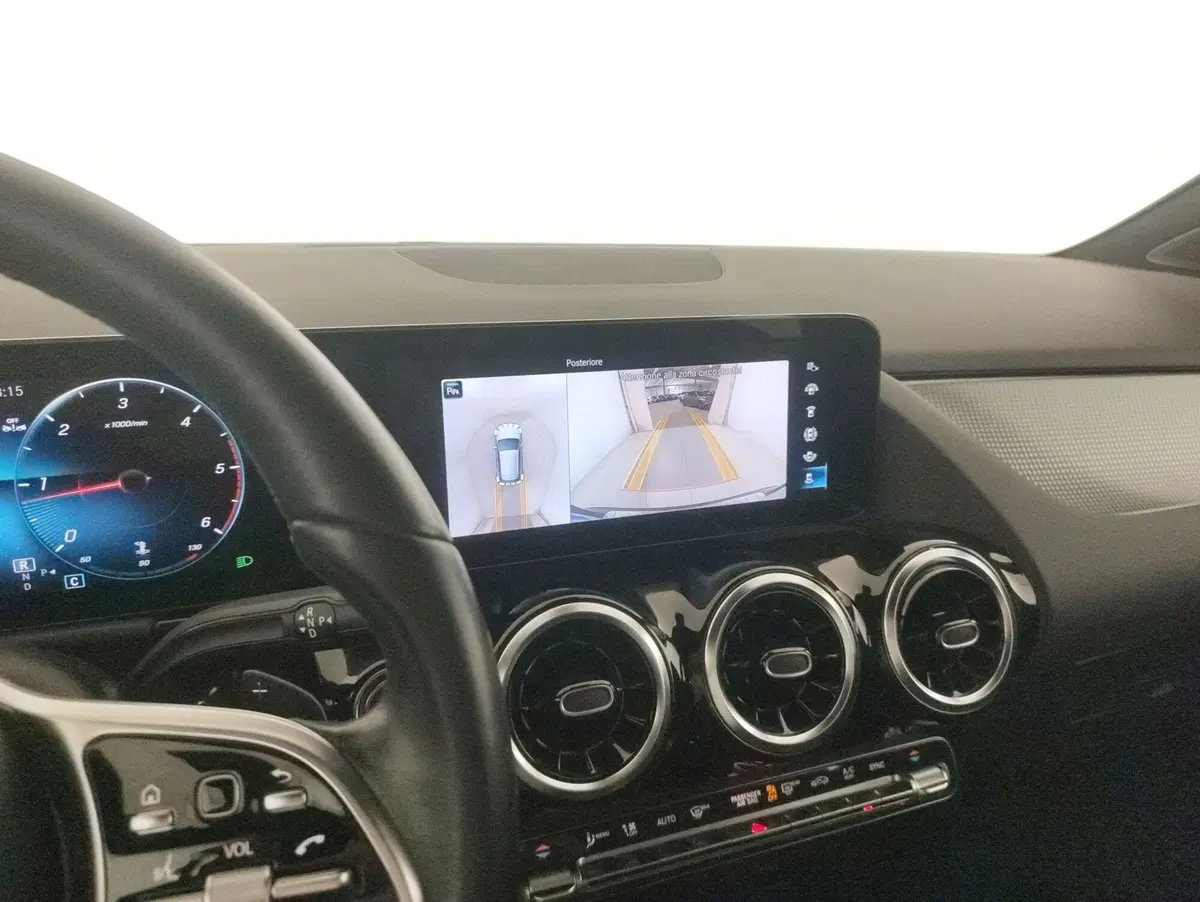 Mercedes-Benz GLA SUV usata a Alessandria (12)