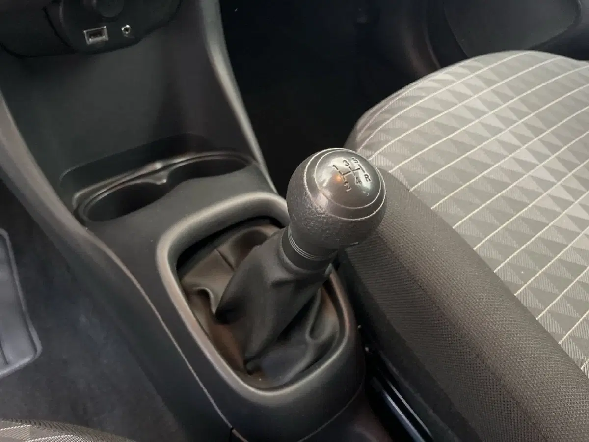 Peugeot 108 usata a Torino (13)