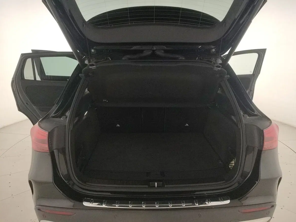 Mercedes-Benz GLA SUV usata a Alessandria (10)