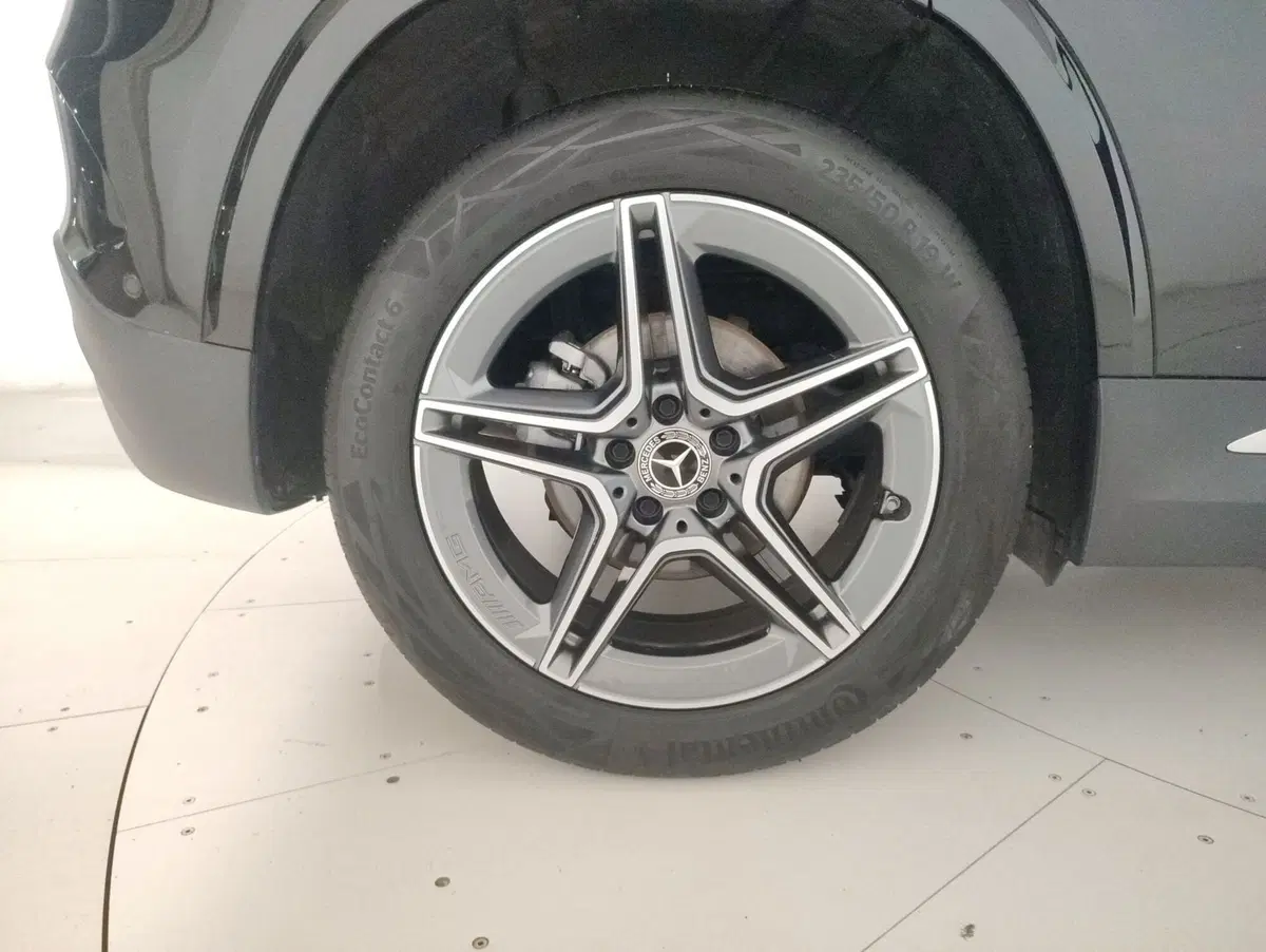 Mercedes-Benz GLA SUV usata a Alessandria (13)